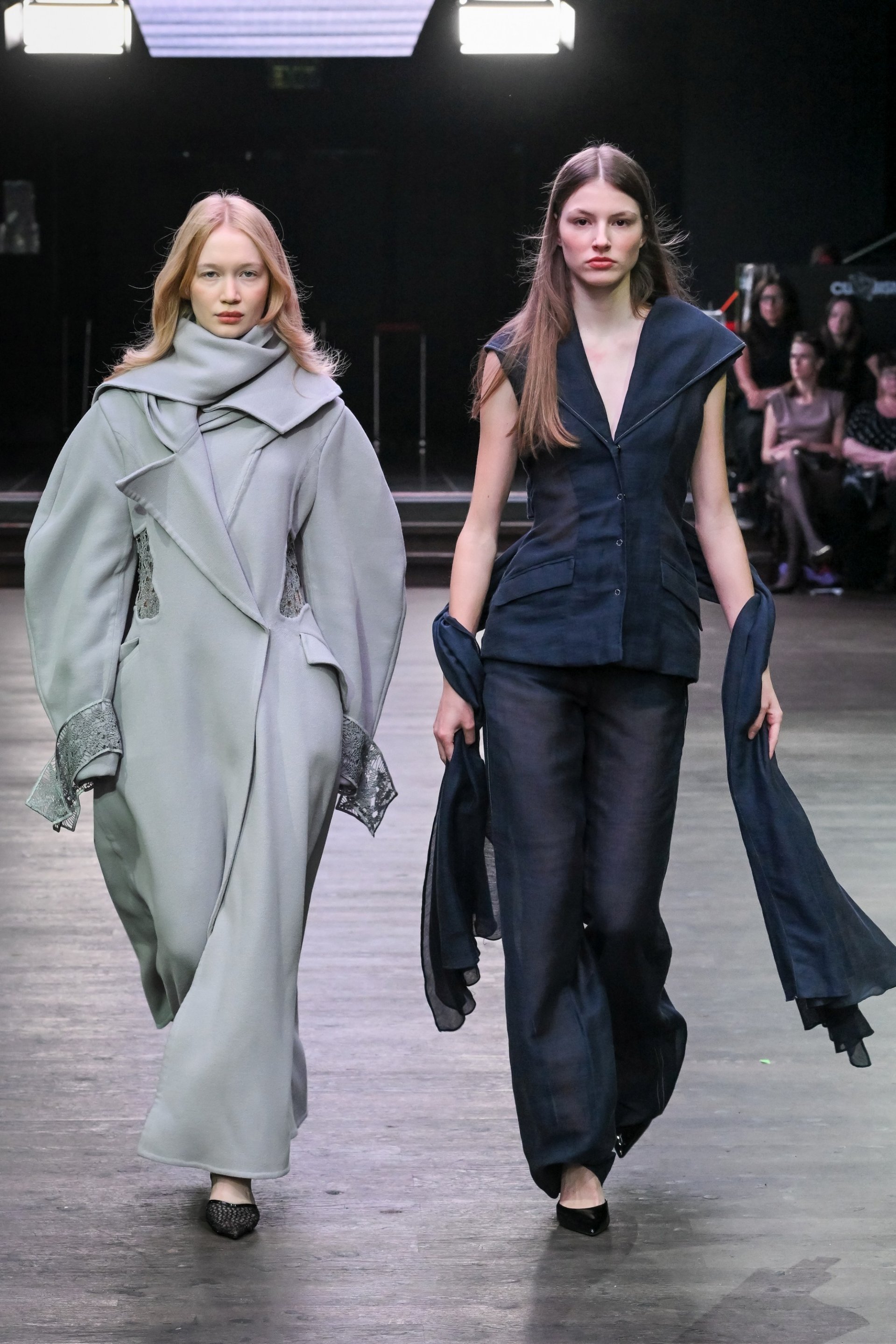 Věčnost současnosti - ohlédnutí za módní přehlídkou na MBPFW