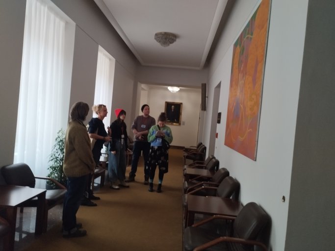 Marie Luisa Fronková, Mgr. Kateřina Urbanová (PS), Lucie Eberlová, Ivan Pokorný a Viktorie Antošová při prohlídce prostor PS Marie Luisa Fronková, Mgr. Kateřina Urbanová (PS), Lucie Eberlová, Ivan Pokorný a Viktorie Antošová při prohlídce prostor PS