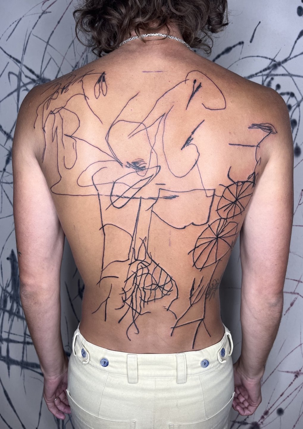 Cultivating the Wound: Stinging as a Practice-Led Method


