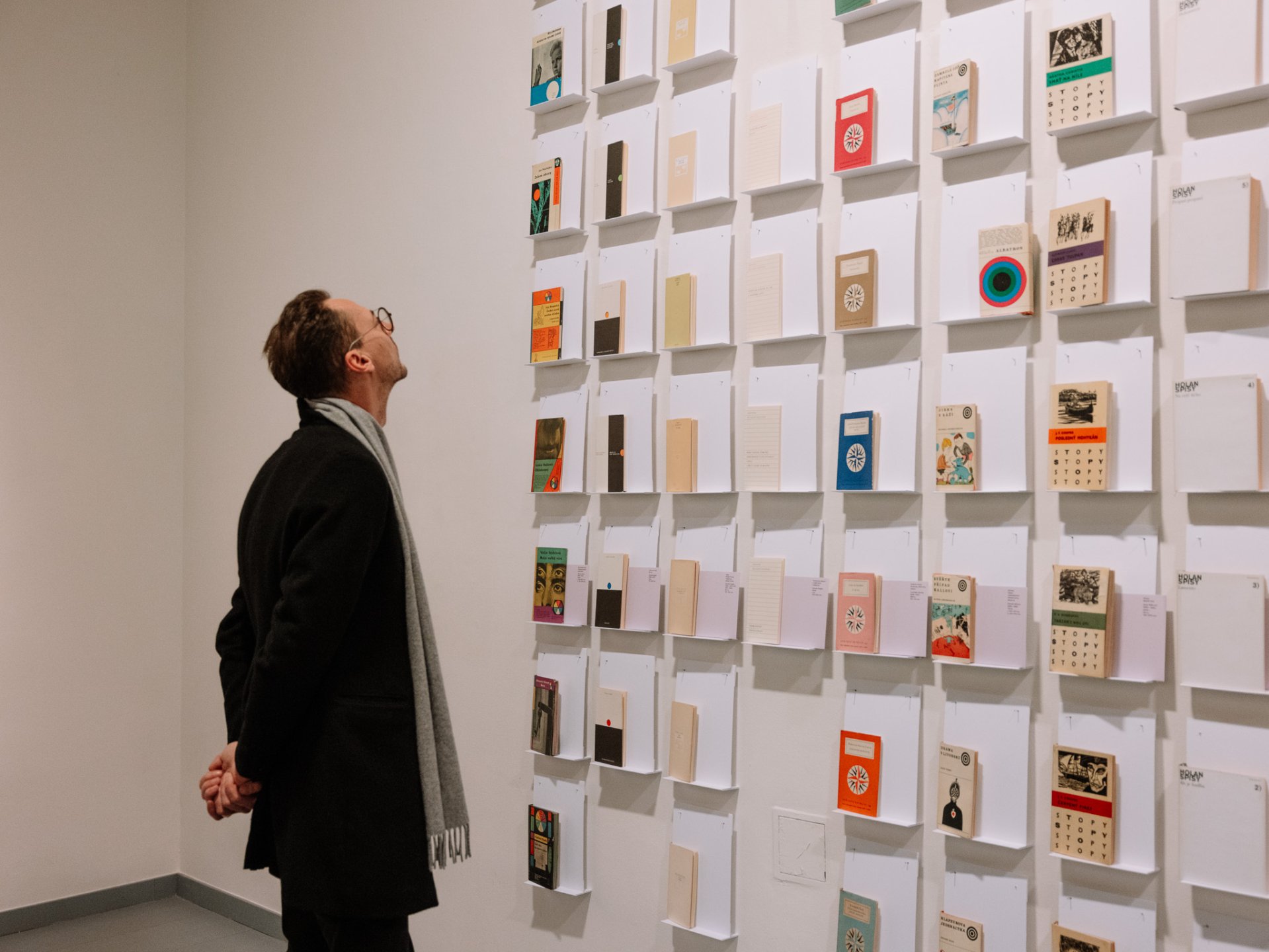 UMPRUM Online // Výstava EDICE v Galerii UM. Fenomén knižních edic a výrazná stopa Zdeňka Zieglera