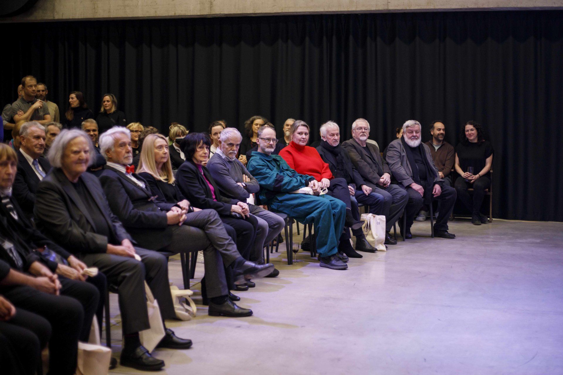 Rektor UMPRUM předal pamětní medaile emeritním pedagogům a zaměstnancům školy